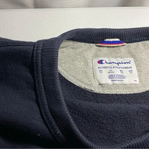 Men’s 2XL navy blue Champion sweatshirt - Picture 3 of 7